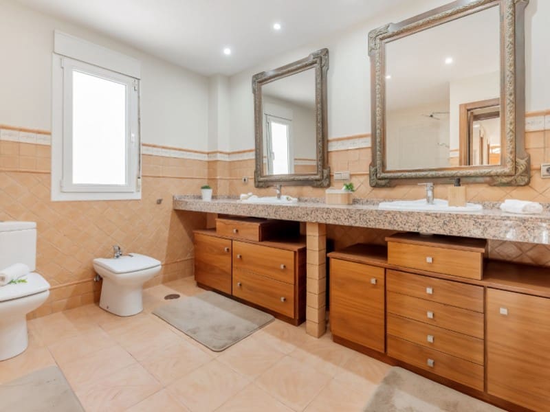 6 bedroom Villa for sale in Jijona / Xixona with garage - € 735,000 (Ref: 9504687)