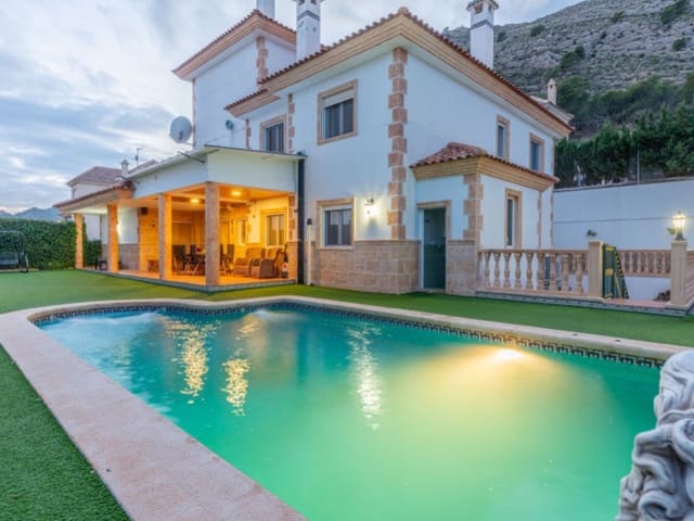 6 bedroom Villa for sale in Jijona / Xixona with garage - € 735,000 (Ref: 9504687)