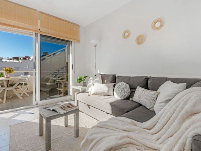 3 sovrum Takvåning till salu i El Campello med pool garage - 695 000 € (Ref: 9543426)