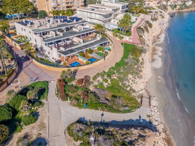 3 soverom Villa til salgs i El Campello med svømmebasseng garasje - € 1 795 000 (Ref: 9551600)