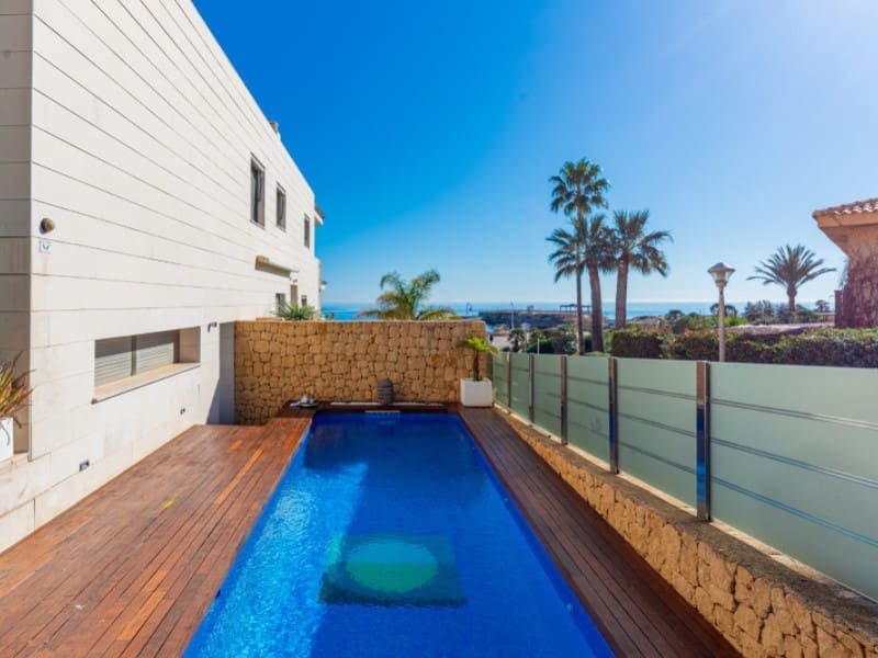 3 soverom Villa til salgs i El Campello med svømmebasseng garasje - € 1 795 000 (Ref: 9551600)