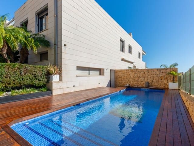 3 soverom Villa til salgs i El Campello med svømmebasseng garasje - € 1 795 000 (Ref: 9551600)