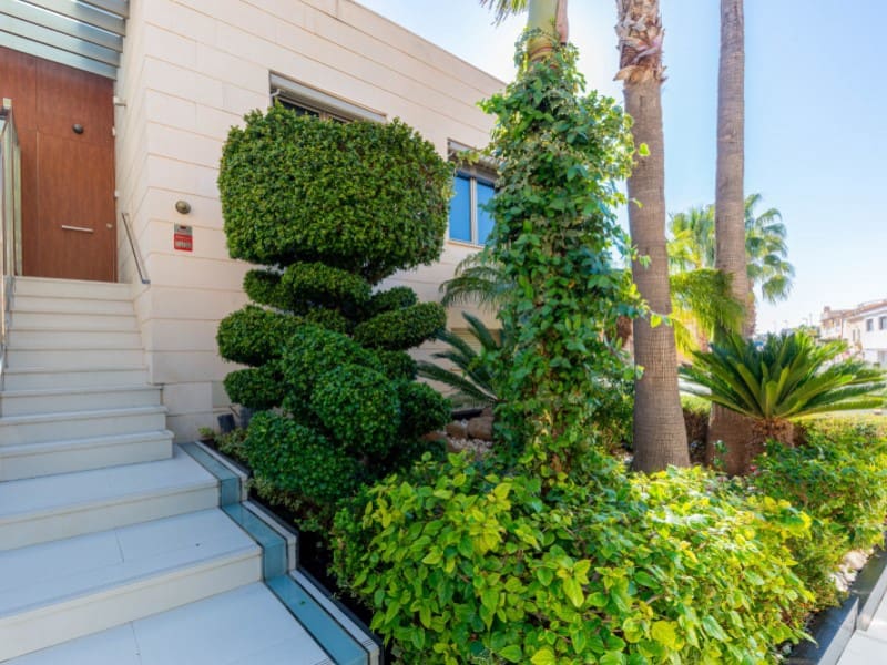 3 soverom Villa til salgs i El Campello med svømmebasseng garasje - € 1 795 000 (Ref: 9551600)