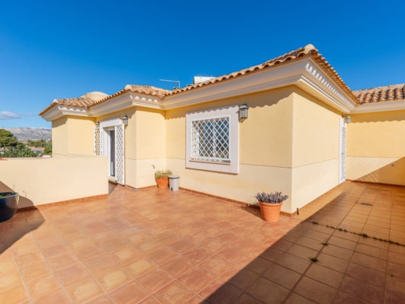 5 quarto Moradia para venda em Busot com piscina garagem - 629 000 € (Ref: 9565302)