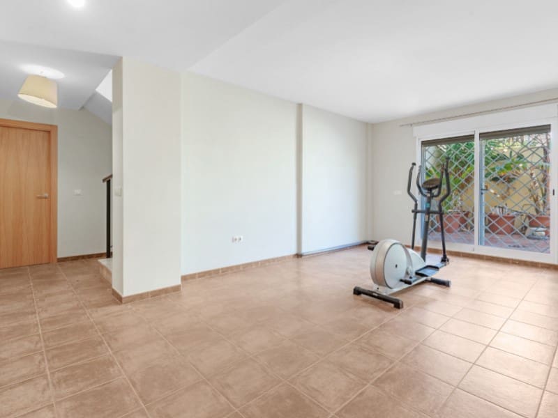 5 quarto Moradia para venda em Busot com piscina garagem - 629 000 € (Ref: 9565302)