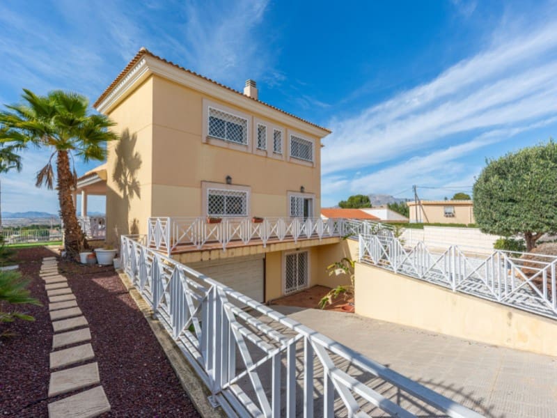 5 quarto Moradia para venda em Busot com piscina garagem - 629 000 € (Ref: 9565302)