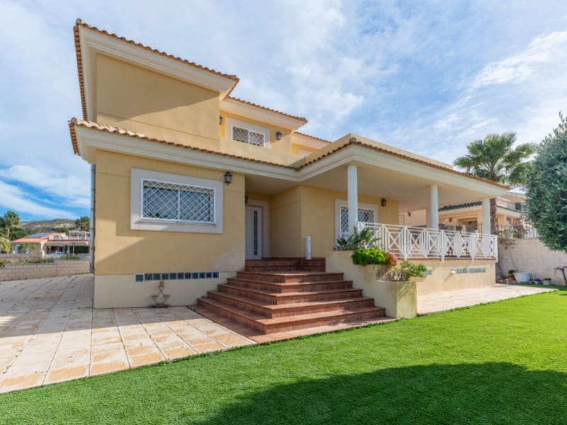 5 quarto Moradia para venda em Busot com piscina garagem - 629 000 € (Ref: 9565302)