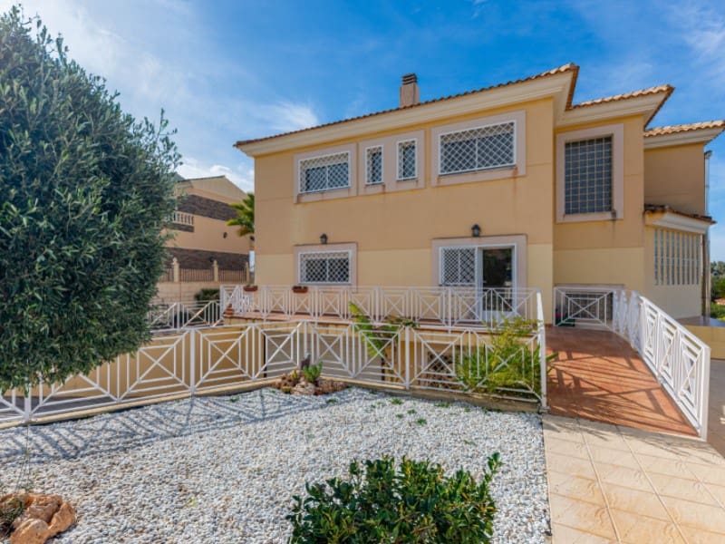 5 quarto Moradia para venda em Busot com piscina garagem - 629 000 € (Ref: 9565302)