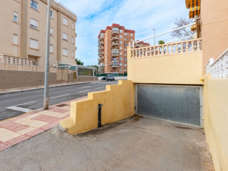 2 slaapkamer Appartement te koop in El Campello met garage - € 280.000 (Ref: 9586559)