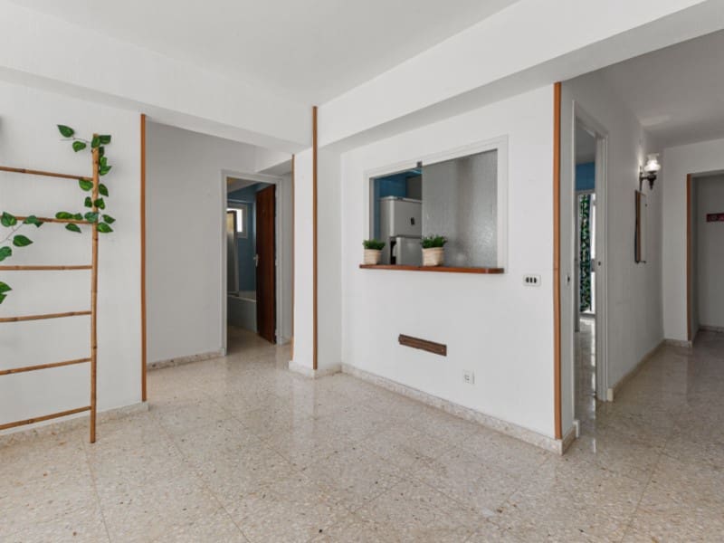 2 bedroom Apartment for sale in El Campello with garage - € 350,000 (Ref: 9644636)