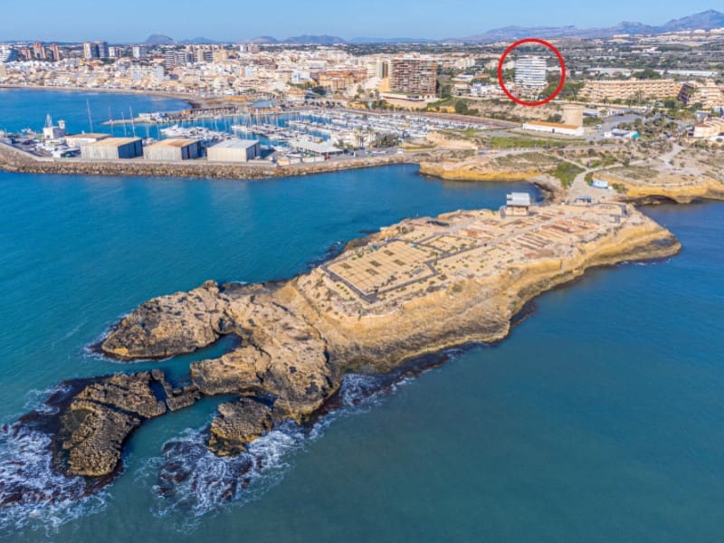 2 bedroom Apartment for sale in El Campello with garage - € 350,000 (Ref: 9644636)