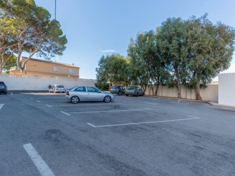 2 bedroom Apartment for sale in El Campello with garage - € 350,000 (Ref: 9644636)