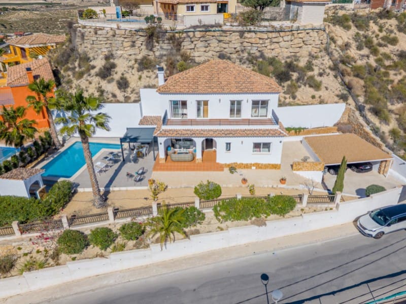 3 makuuhuone Huvila myytävänä paikassa Busot mukana uima-altaan - 449 000 € (Ref: 9674078)