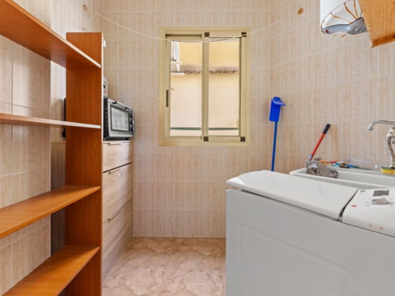 3 bedroom Apartment for sale in El Campello with garage - € 695,000 (Ref: 9690471)