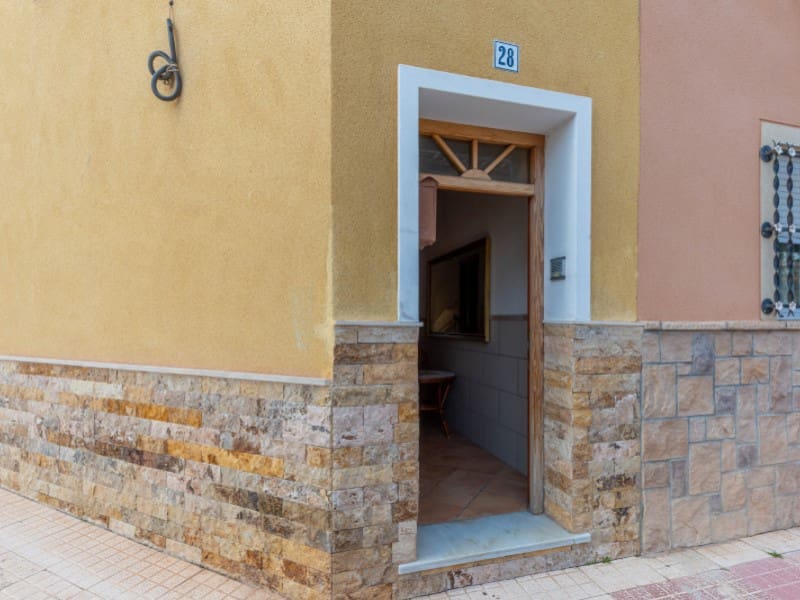 3 bedroom Apartment for sale in El Campello with garage - € 695,000 (Ref: 9690471)