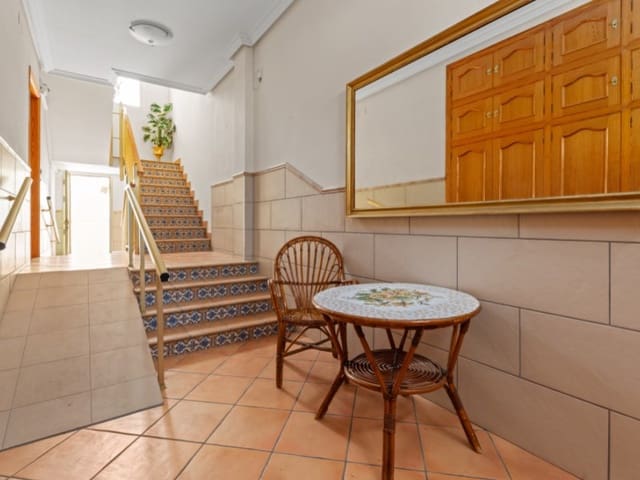 3 soverom Leilighet til salgs i El Campello med garasje - € 695 000 (Ref: 9690471)