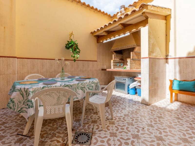 3 bedroom Apartment for sale in El Campello with garage - € 695,000 (Ref: 9690471)