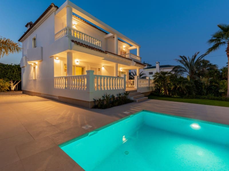5 Zimmer Villa zu verkaufen in El Campello - 1.495.000 € (Ref: 9730216)