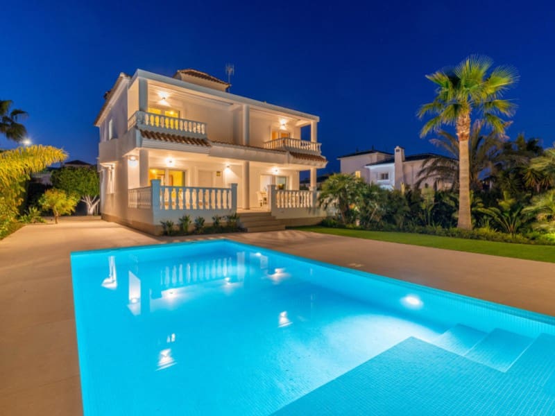 5 Zimmer Villa zu verkaufen in El Campello - 1.495.000 € (Ref: 9730216)
