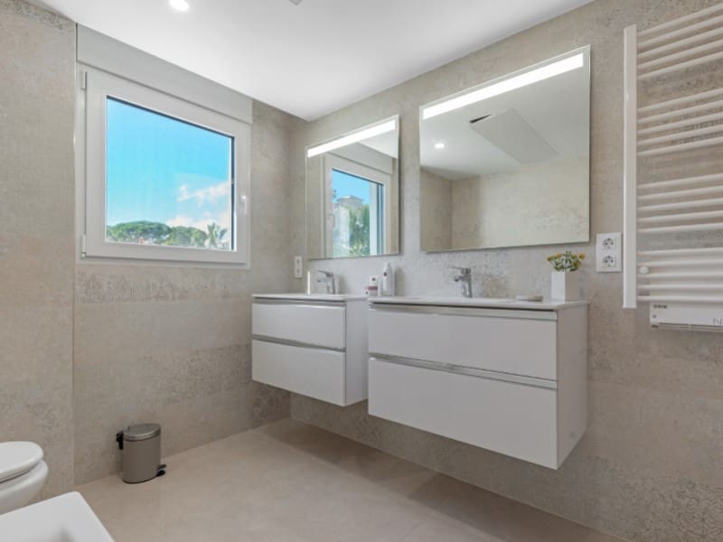 5 Zimmer Villa zu verkaufen in El Campello - 1.495.000 € (Ref: 9730216)