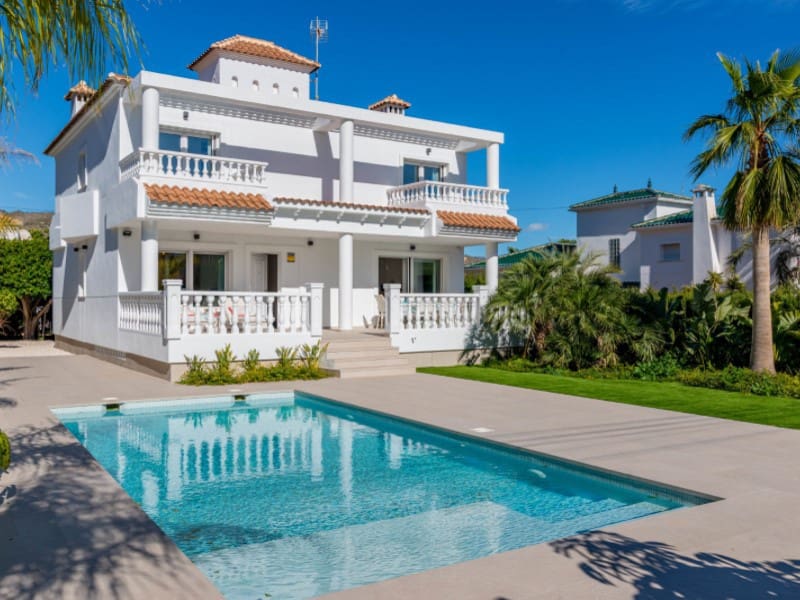 5 Zimmer Villa zu verkaufen in El Campello - 1.495.000 € (Ref: 9730216)