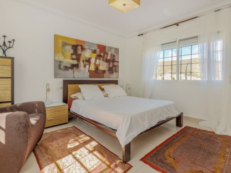 3 Zimmer Villa zu verkaufen in El Campello mit Pool Garage - 460.000 € (Ref: 9738452)