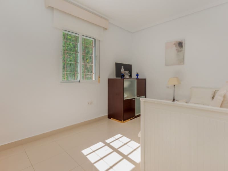 3 Zimmer Villa zu verkaufen in El Campello mit Pool Garage - 460.000 € (Ref: 9738452)