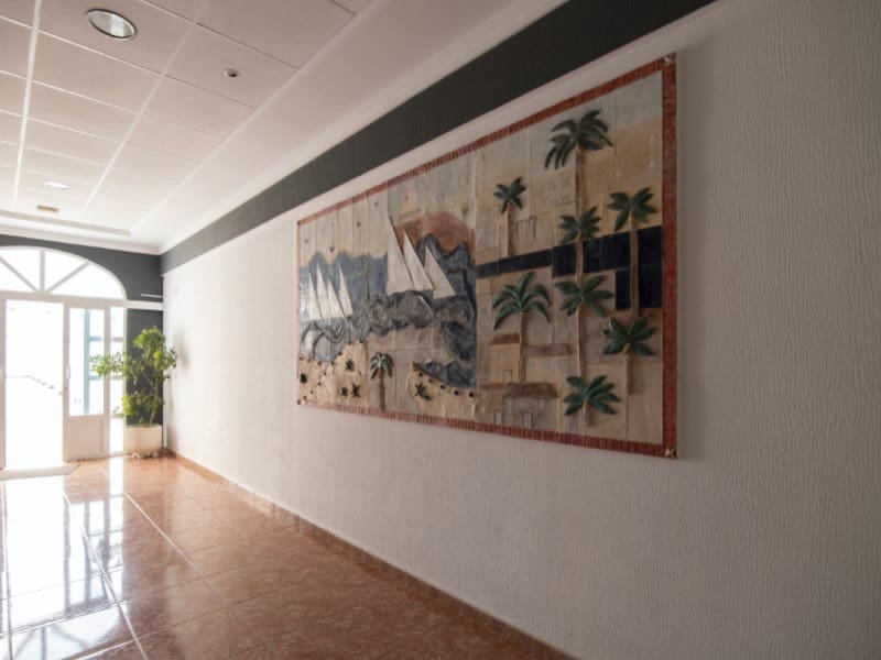 2 bedroom Apartment for sale in El Campello with pool garage - € 389,000 (Ref: 9745276)