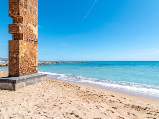 2 slaapkamer Appartement te koop in El Campello met zwembad garage - € 389.000 (Ref: 9745276)