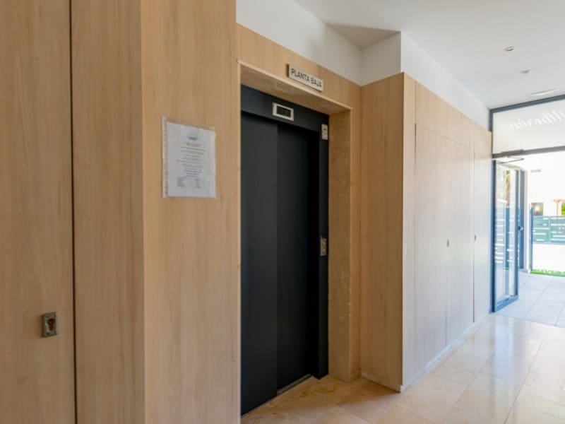 2 soverom Leilighet til salgs i Playa de Muchavista med garasje - € 495 000 (Ref: 9777955)