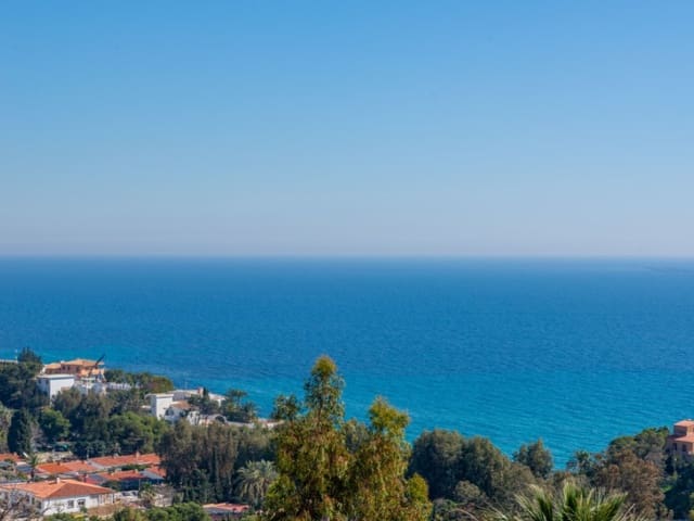 Chalet de 4 habitaciones en El Campello en venta con piscina garaje - 1.200.000 € (Ref: 9808017)