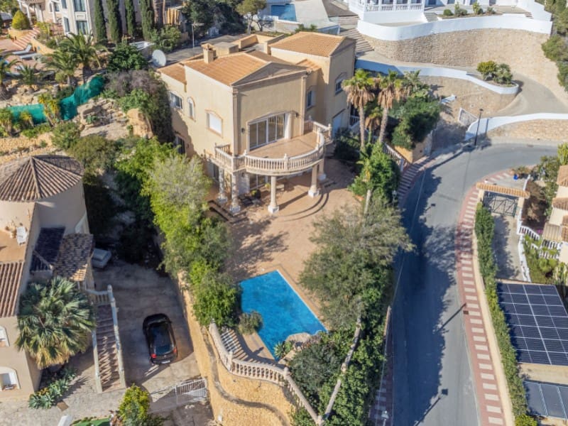 4 slaapkamer Villa te koop in El Campello met zwembad garage - € 1.200.000 (Ref: 9808017)