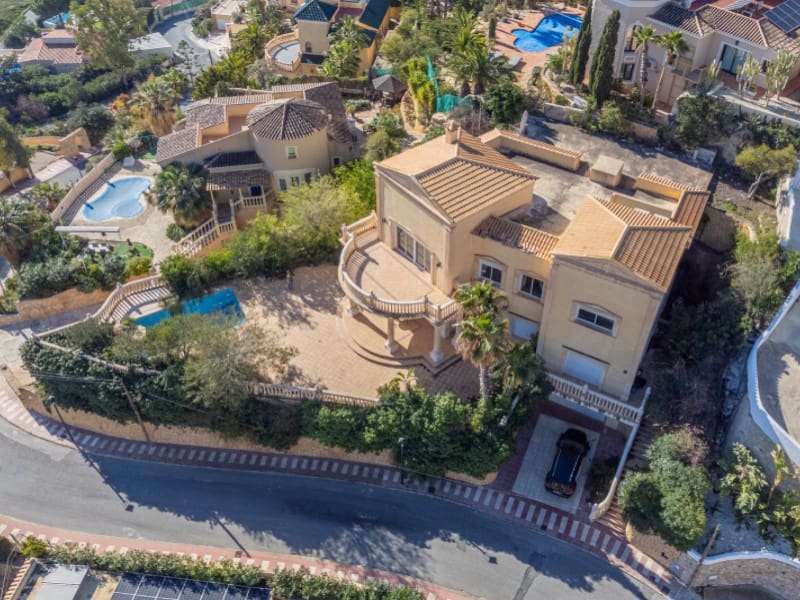 4 slaapkamer Villa te koop in El Campello met zwembad garage - € 1.200.000 (Ref: 9808017)