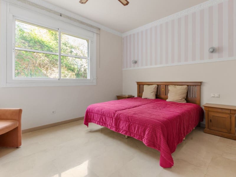 4 slaapkamer Villa te koop in El Campello met zwembad garage - € 1.200.000 (Ref: 9808017)