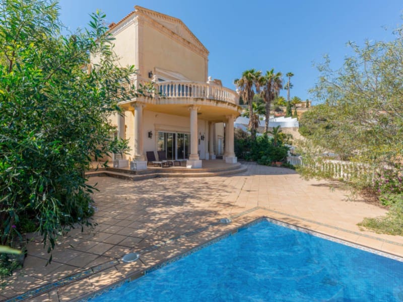4 slaapkamer Villa te koop in El Campello met zwembad garage - € 1.200.000 (Ref: 9808017)