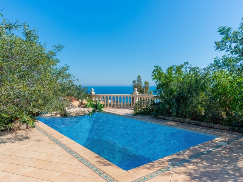 4 slaapkamer Villa te koop in El Campello met zwembad garage - € 1.200.000 (Ref: 9808017)