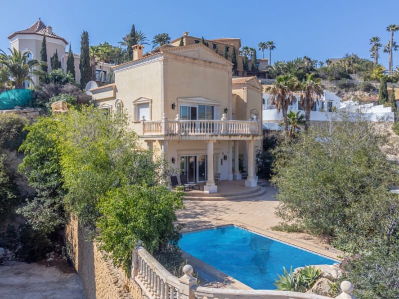 4 slaapkamer Villa te koop in El Campello met zwembad garage - € 1.200.000 (Ref: 9808017)