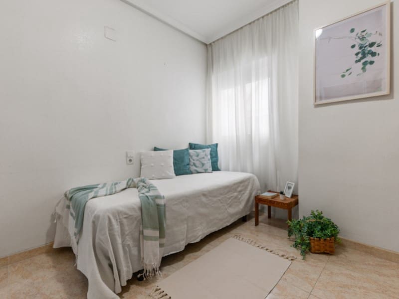 2 bedroom Apartment for sale in El Campello with garage - € 289,000 (Ref: 9824932)
