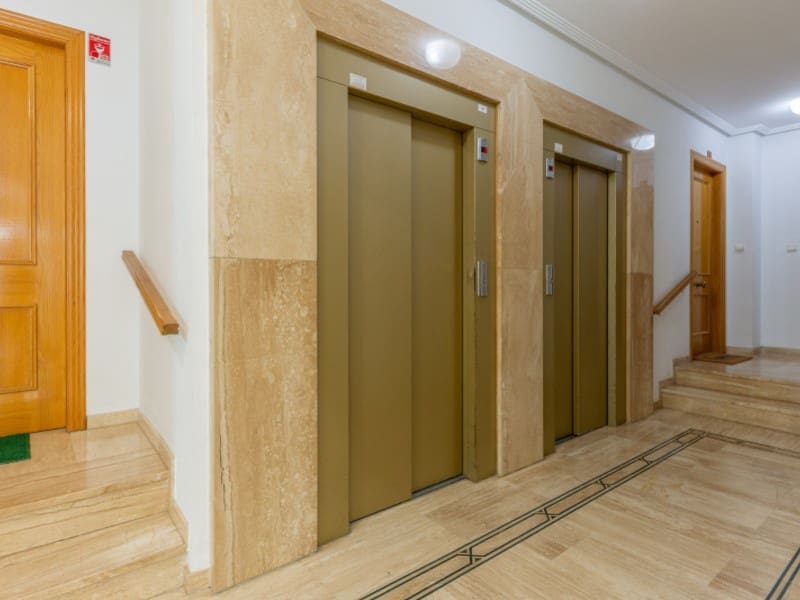 2 bedroom Apartment for sale in El Campello with garage - € 289,000 (Ref: 9824932)