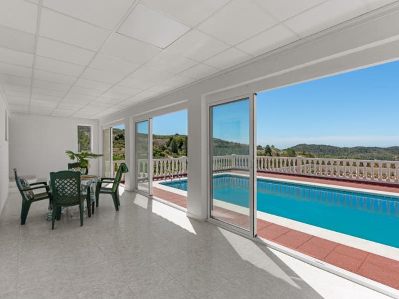 4 quarto Moradia para venda em Aguas de Busot / Aigues com piscina garagem - 750 000 € (Ref: 9843070)