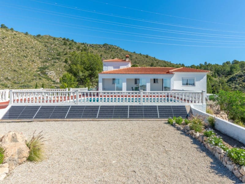 4 quarto Moradia para venda em Aguas de Busot / Aigues com piscina garagem - 750 000 € (Ref: 9843070)