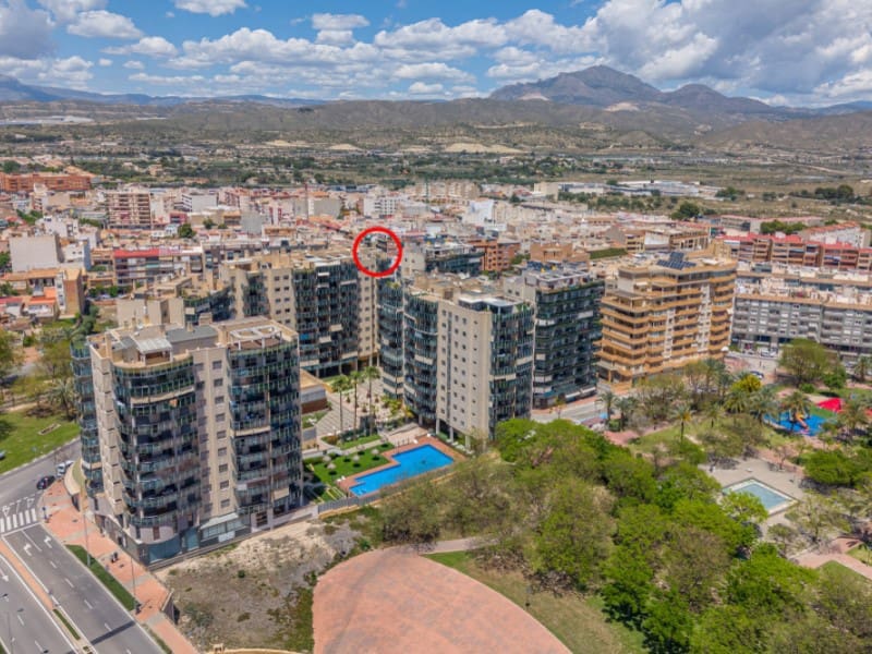 3 quarto Penthouse para venda em El Campello com piscina garagem - 675 000 € (Ref: 9855316)