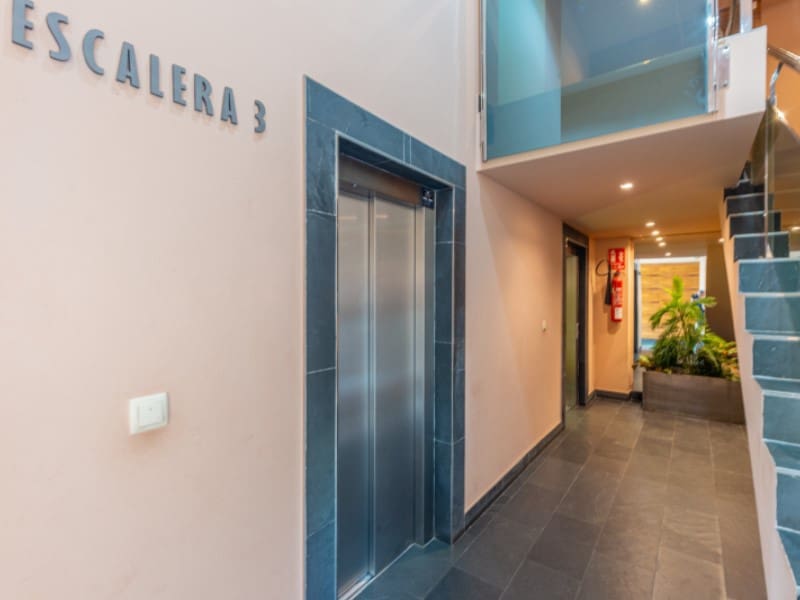 3 quarto Penthouse para venda em El Campello com piscina garagem - 675 000 € (Ref: 9855316)