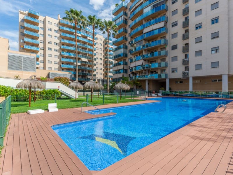 3 quarto Penthouse para venda em El Campello com piscina garagem - 675 000 € (Ref: 9855316)