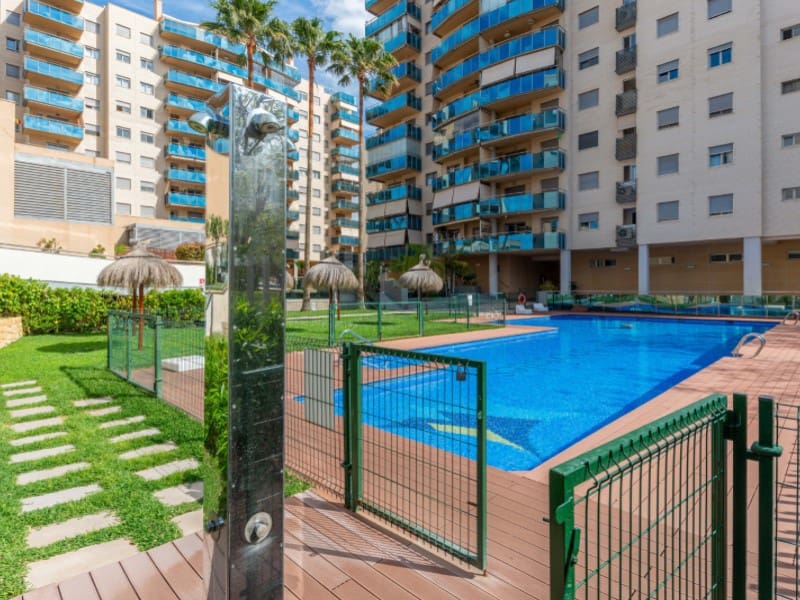 3 quarto Penthouse para venda em El Campello com piscina garagem - 675 000 € (Ref: 9855316)