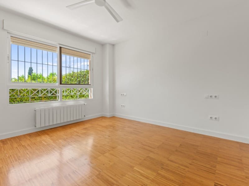 4 camera da letto Appartamento in vendita in Alicante citta con garage - 579.000 € (Rif: 9880788)