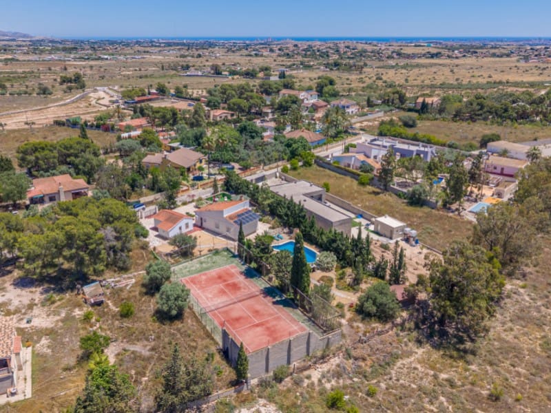 3 soverom Villa til salgs i San Vicente / Sant Vicent del Raspeig med svømmebasseng - € 449 000 (Ref: 9892413)
