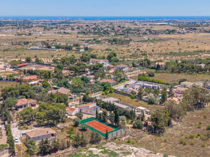 3 bedroom Villa for sale in San Vicente / Sant Vicent del Raspeig with pool - € 449,000 (Ref: 9892413)