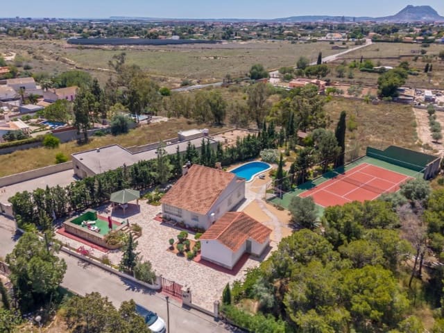 3 bedroom Villa for sale in San Vicente / Sant Vicent del Raspeig with pool - € 449,000 (Ref: 9892413)