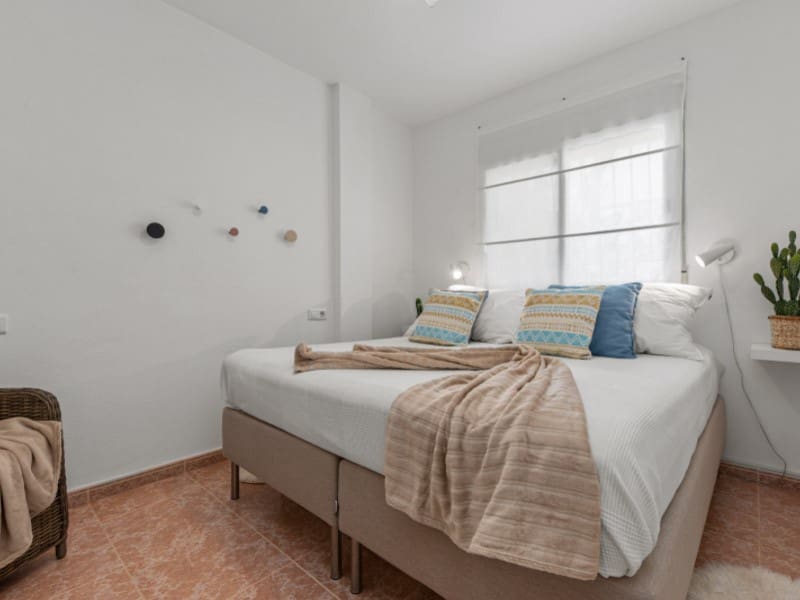 3 makuuhuone Huvila myytävänä paikassa El Campello mukana uima-altaan - 549 000 € (Ref: 9892414)